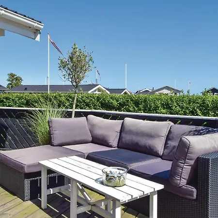 Nice In Juelsminde W/ Sauna, Wifi And 2 Bedrooms Sonderby (Midtjylland)